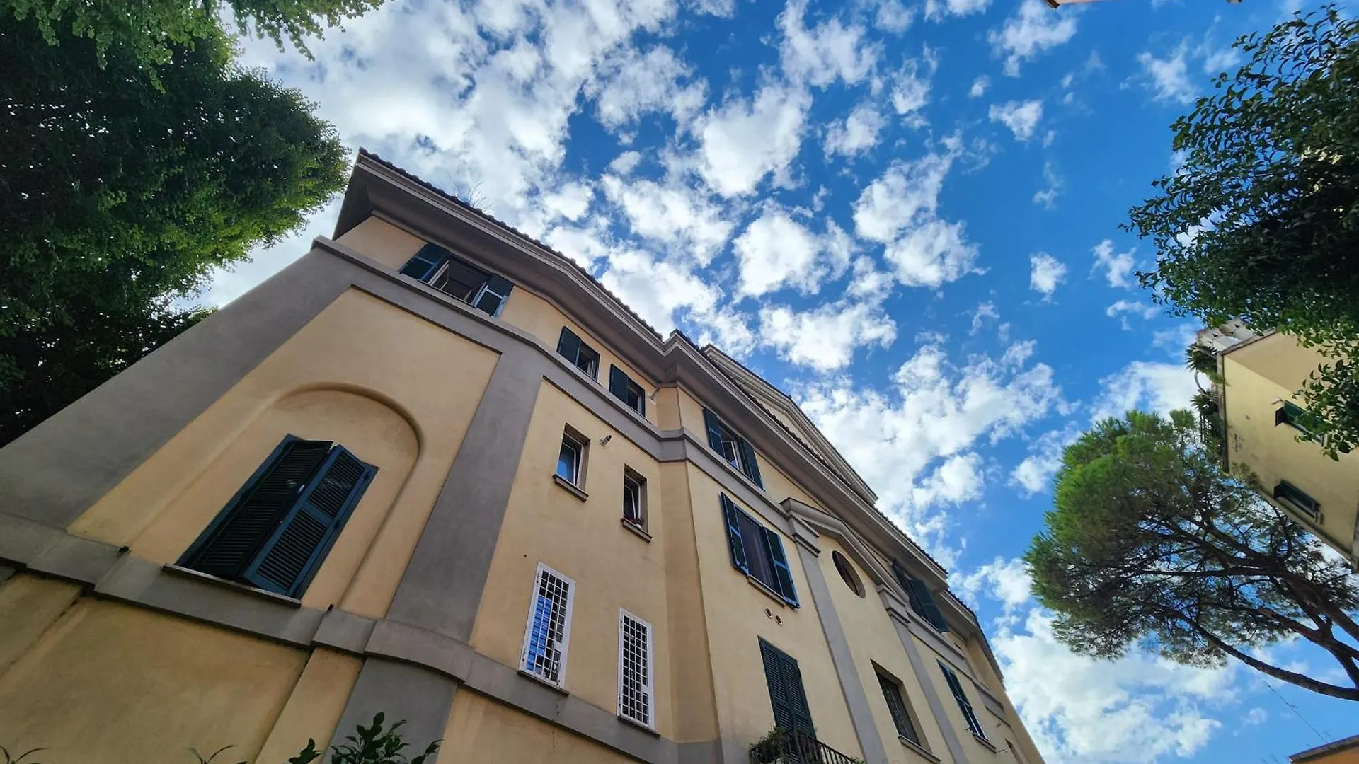 Homestay Cozy Haven Near San Giovanni Rome